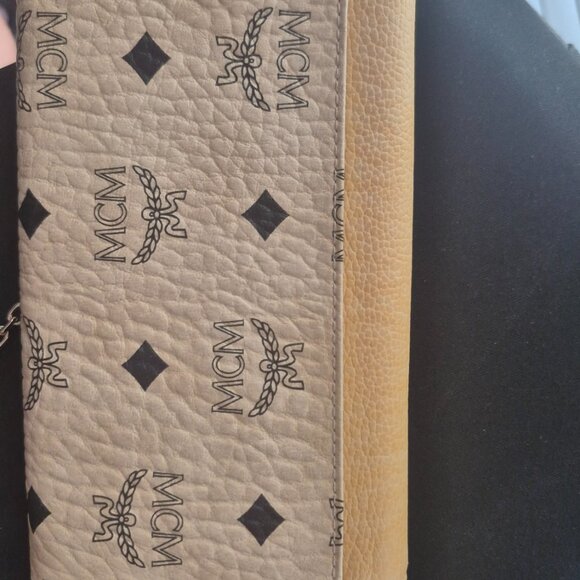 MCM Tan Chain Wallet - Picture 3 of 4